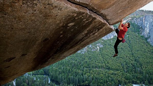 Alex Honnold free solo climb Half Dome, Yosemite National Park