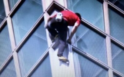 Alex Honnold Taipei 101 Free Solo Climb